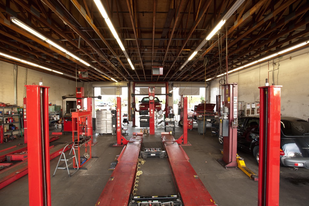 Catalyst Builders » Les Schwab Tires